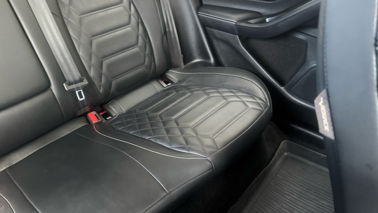 Ford Focus 1.0 EcoBoost Hybrid mHEV 155 Titanium Vignale 5dr Petrol Hatchback